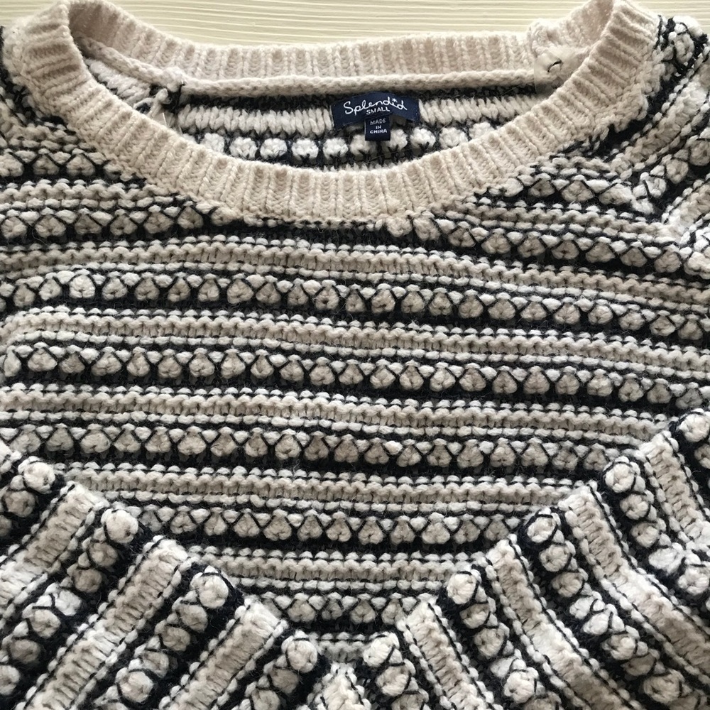 Splendid Sweater Small